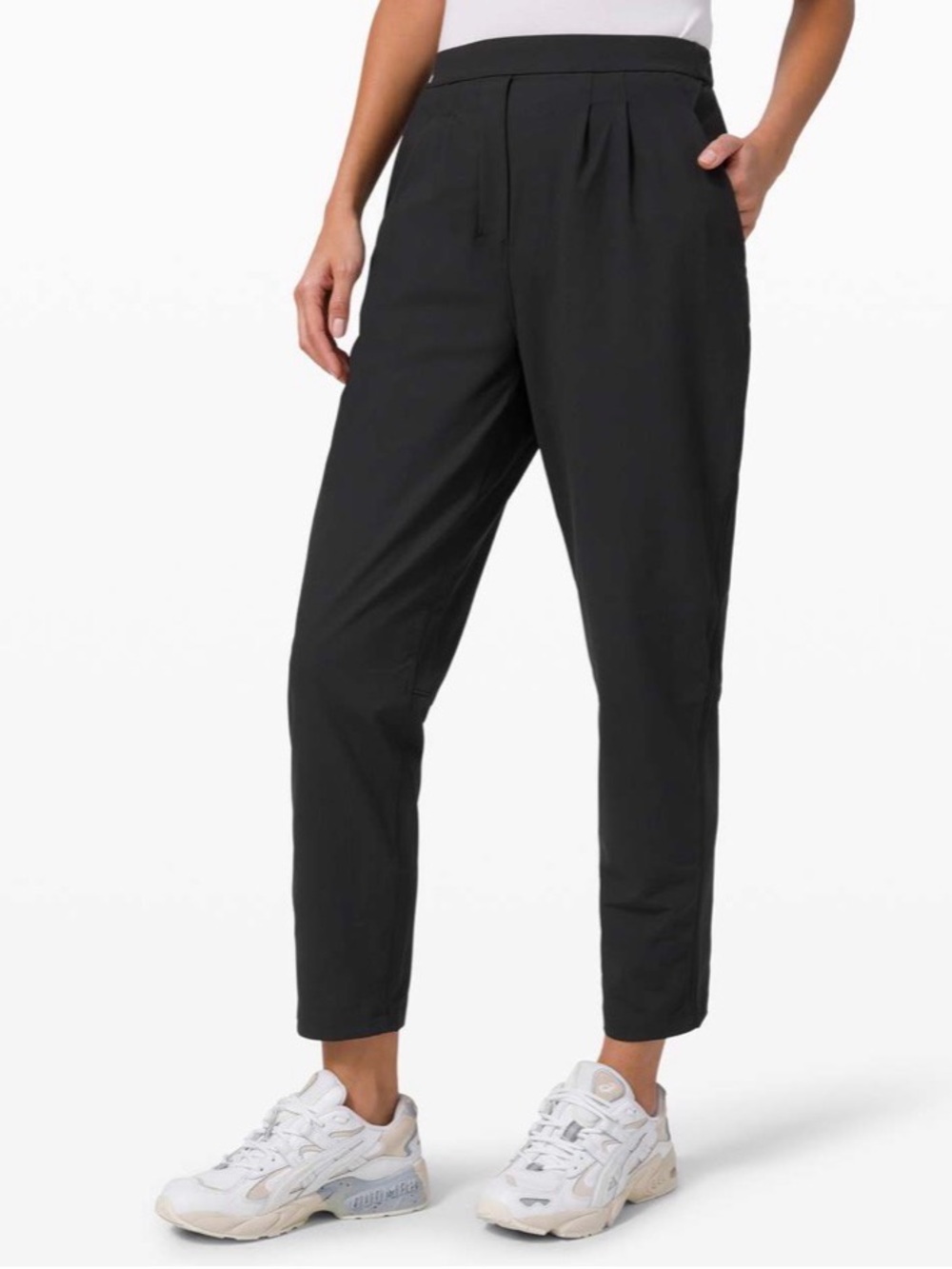 🆕 Lululemon Essential High-Rise Trouser
Black 🖤NWOT✨